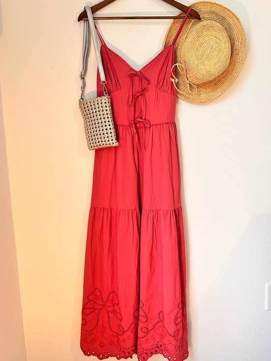 Moon River Dresses & Skirts - Moon River Boho Coral Midi Dress Tie Front Eyelet Hem Anthropologie Style